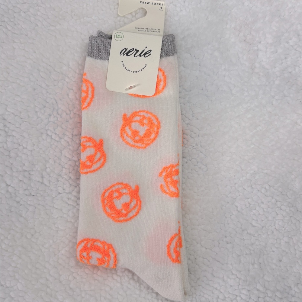 NWT Aerie Pumpkin Crew Socks - Picture 2 of 6